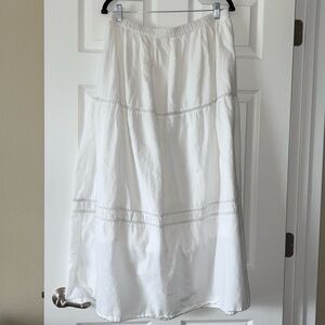 SONDERHAUS Dahlia Skirt